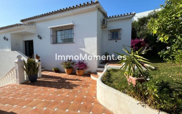 Resale - Detached villa - Marbella - Elviria