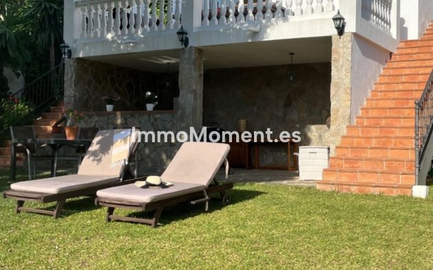 Resale - Detached villa - Marbella - Elviria