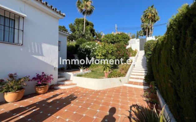 Resale - Detached villa - Marbella - Elviria