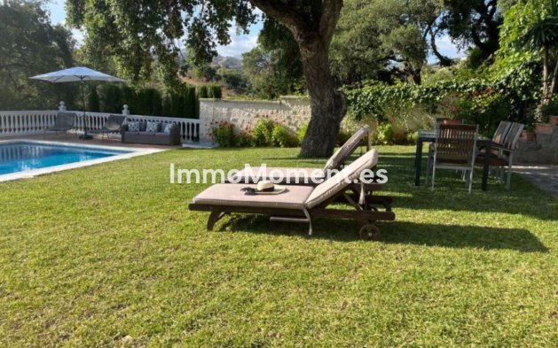 Resale - Detached villa - Marbella - Elviria