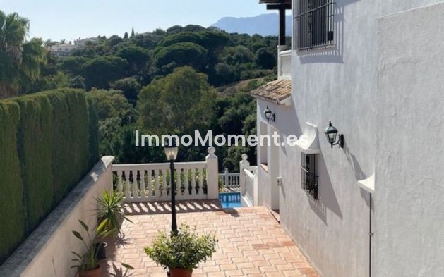 Resale - Detached villa - Marbella - Elviria