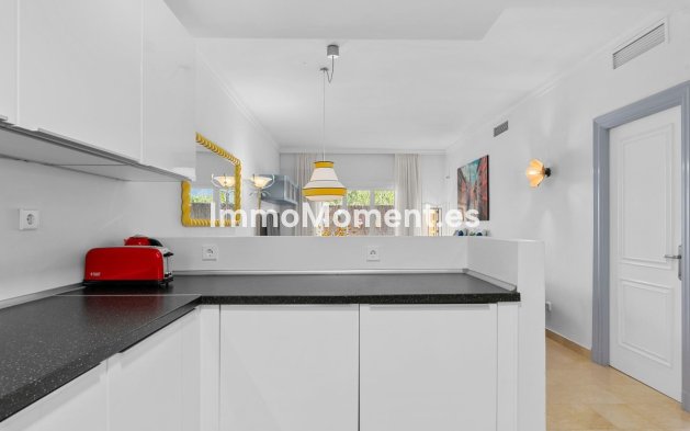 Wiederverkauf - Wohnung - Marbella - Nueva Andalucía