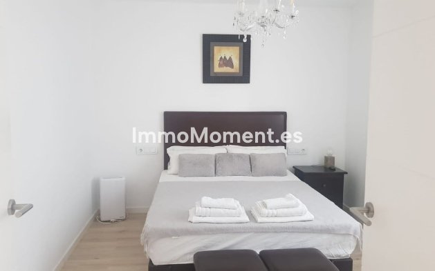 Resale - Apartment - Estepona - Benamara