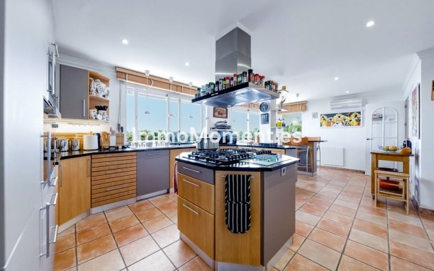 Resale - Detached villa - Mijas Costa - El Chaparral