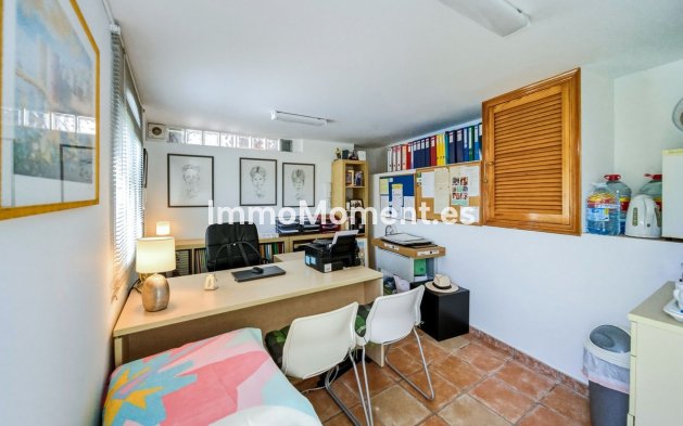 Resale - Detached villa - Mijas Costa - El Chaparral
