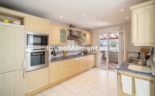 Reventa - Villa independiente - Marbella - Marbesa