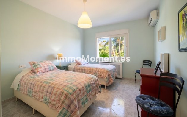 Reventa - Villa independiente - Marbella - Marbesa