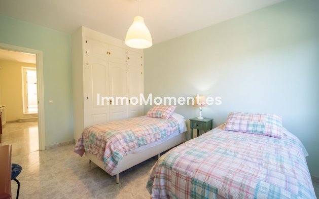 Reventa - Villa independiente - Marbella - Marbesa