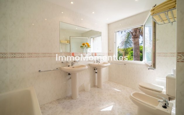 Reventa - Villa independiente - Marbella - Marbesa