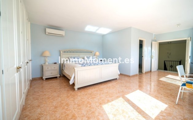 Reventa - Villa independiente - Marbella - Marbesa