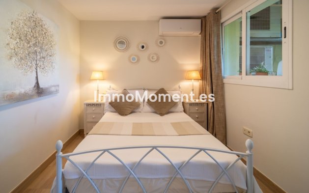 Resale - Apartment - Marbella - Elviria