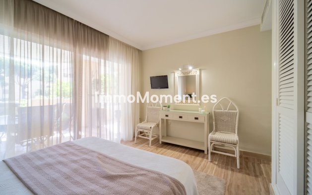 Resale - Apartment - Marbella - Elviria