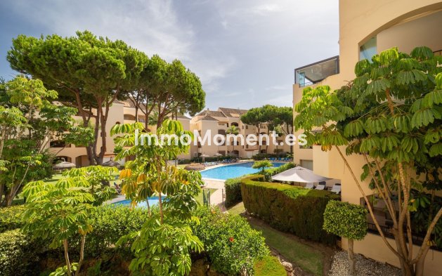 Resale - Apartment - Marbella - Elviria