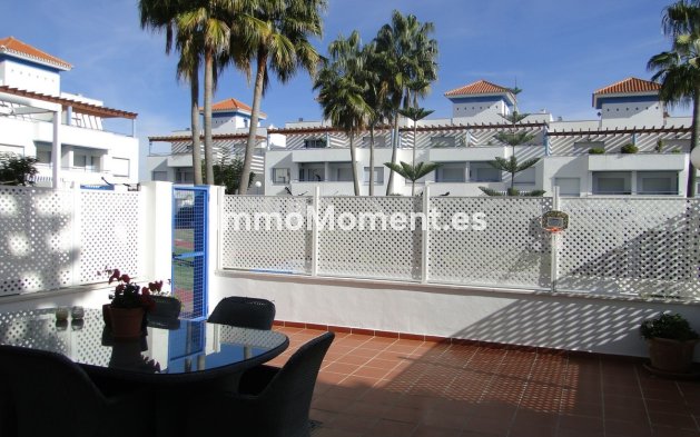 Wiederverkauf - Reihenhaus - Estepona  - Bel Air