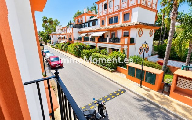 Wiederverkauf - Wohnung - Estepona  - Estepona Centro