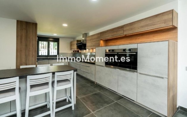 Bestaande woning - Vrijstaande villa - Marbella - Nueva Andalucía