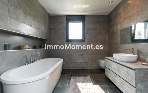 Bestaande woning - Vrijstaande villa - Marbella - Nueva Andalucía