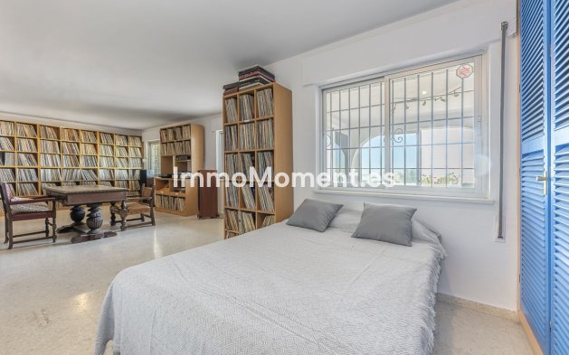 Reventa - Villa independiente - Fuengirola - Fuengirola Centro