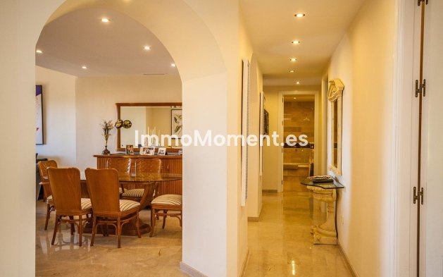 Resale - Apartment - Marbella - Elviria