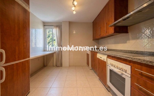 Wiederverkauf - Wohnung - Marbella - Elviria