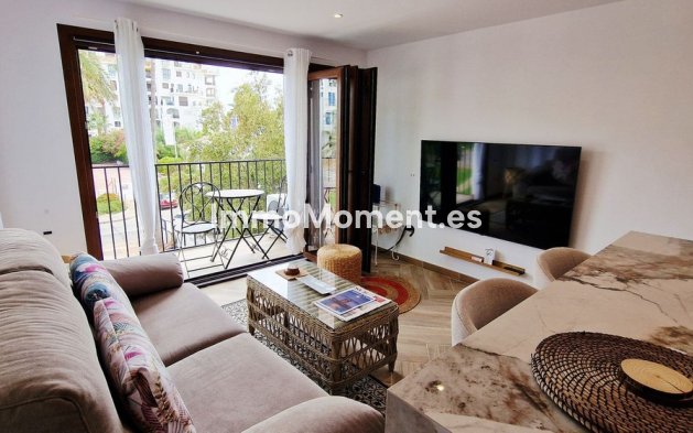 Resale - Apartment - Manilva - La Duquesa