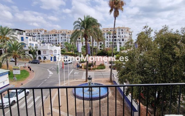 Resale - Apartment - Manilva - La Duquesa