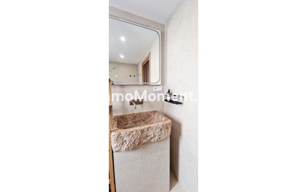 Resale - Apartment - Manilva - La Duquesa