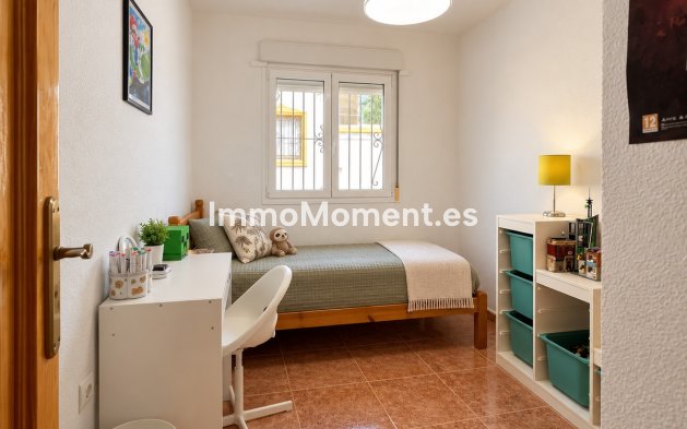 Wiederverkauf - Freistehende Villa - Benidorm - Urb Entre Naranjos