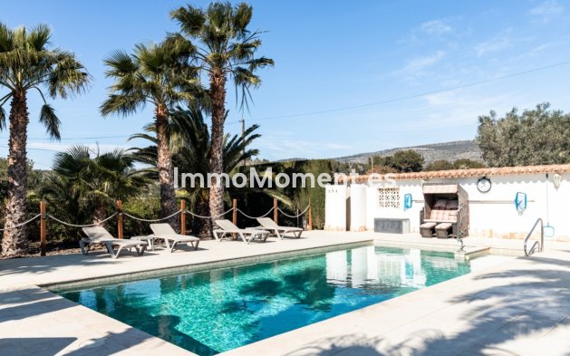 Reventa - Casa de campo - Benissa - Canor