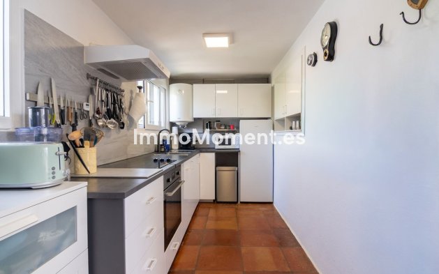 Wiederverkauf - Freistehende Villa - Estepona  - Estepona Centro