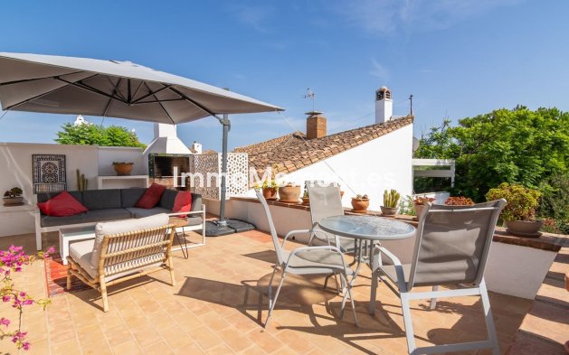 Wiederverkauf - Freistehende Villa - Estepona  - Estepona Centro