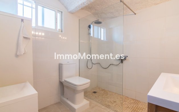 Wiederverkauf - Freistehende Villa - Estepona  - Estepona Centro