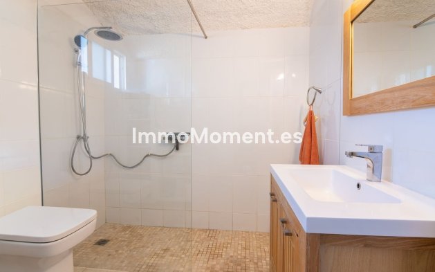 Wiederverkauf - Freistehende Villa - Estepona  - Estepona Centro