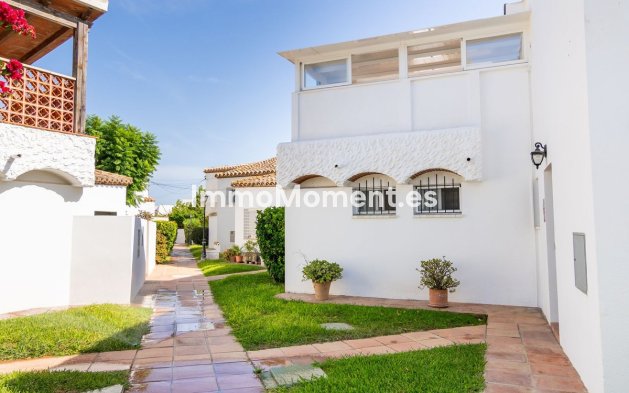 Wiederverkauf - Freistehende Villa - Estepona  - Estepona Centro