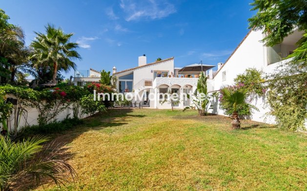 Wiederverkauf - Freistehende Villa - Estepona  - Estepona Centro
