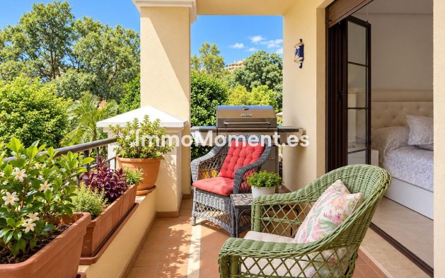 Resale - Apartment - Benahavís - Los Arqueros
