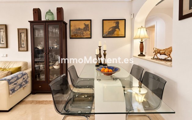 Resale - Apartment - Benahavís - Los Arqueros