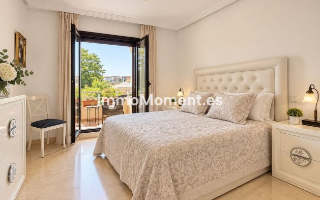 Resale - Apartment - Benahavís - Los Arqueros