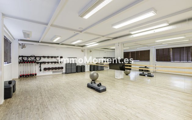 Resale - Apartment - Benahavís - Los Arqueros