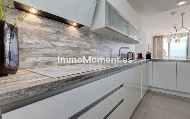 Resale - Apartment - Benalmadena - Benalmadena Centro