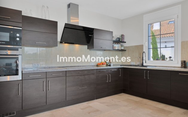 Wiederverkauf - Freistehende Villa - Marbella - La Mairena