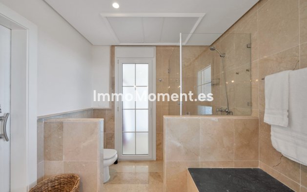 Wiederverkauf - Freistehende Villa - Marbella - La Mairena