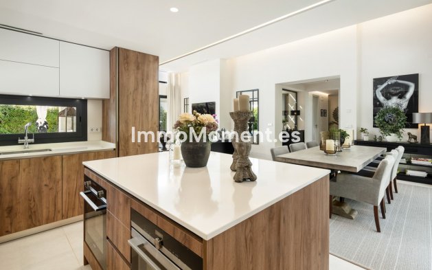 Reventa - Villa independiente - Marbella - Nueva Andalucía