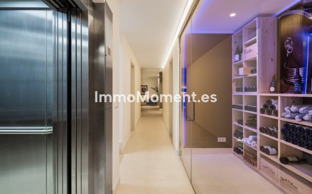 Reventa - Villa independiente - Marbella - Nueva Andalucía