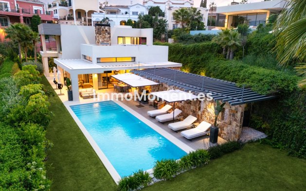 Reventa - Villa independiente - Marbella - Nueva Andalucía