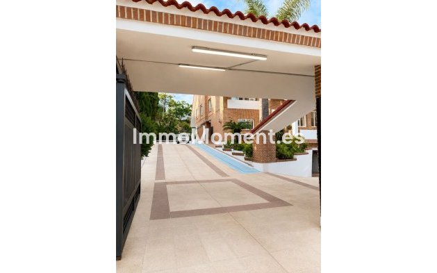 Wiederverkauf - Freistehende Villa - Estepona  - New Golden Mile
