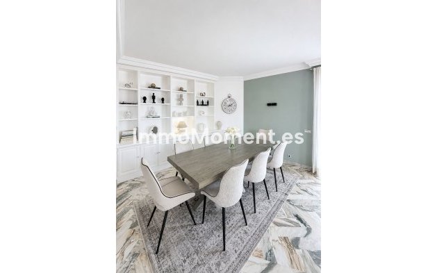 Wiederverkauf - Freistehende Villa - Estepona  - New Golden Mile