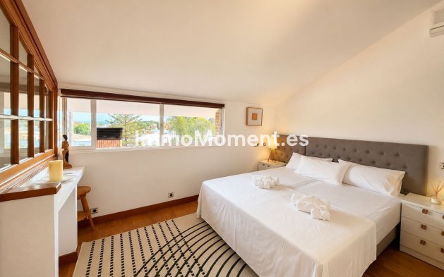 Wiederverkauf - Freistehende Villa - Estepona  - New Golden Mile