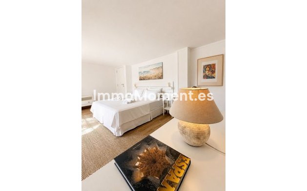 Wiederverkauf - Freistehende Villa - Estepona  - New Golden Mile