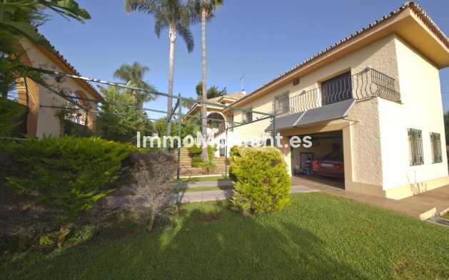 Wiederverkauf - Freistehende Villa - Estepona  - New Golden Mile